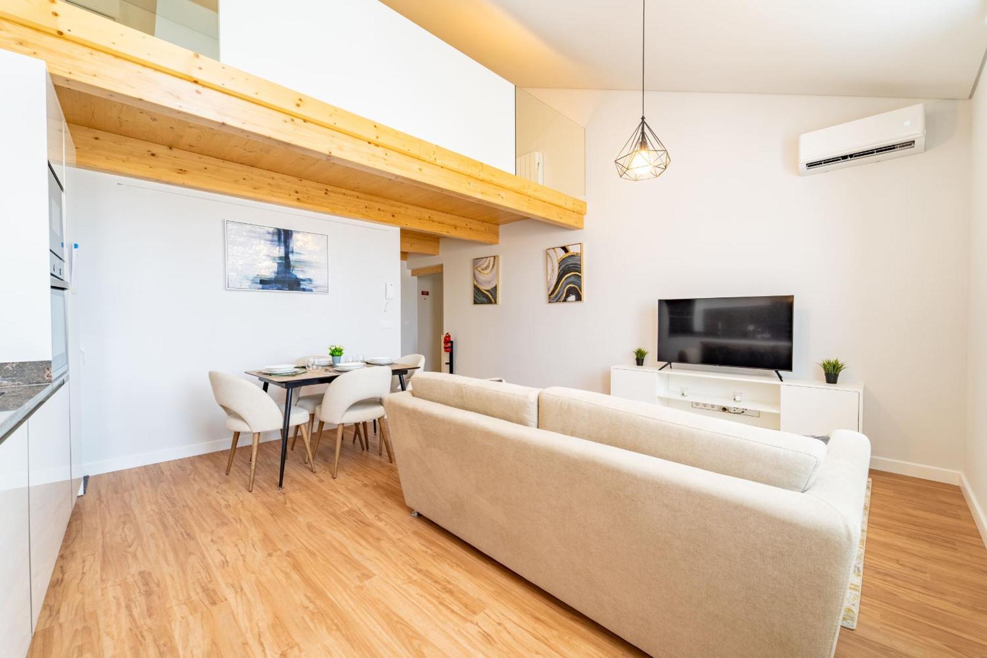 Апартаменты Charming Studio Alvares Fagundes By House And People Виана-ду-Каштелу Экстерьер фото